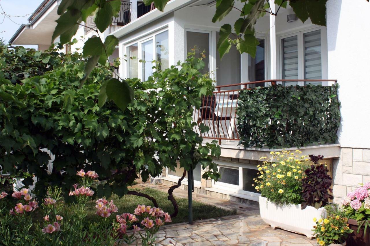 Apartment Vera Umag Luaran gambar